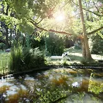 Hotel Le Jardin Des Plumes 2*