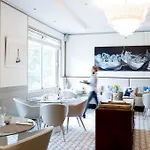 Le Jardin Des Plumes Hotel