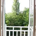 Le Jardin Des Plumes Hotel 2*