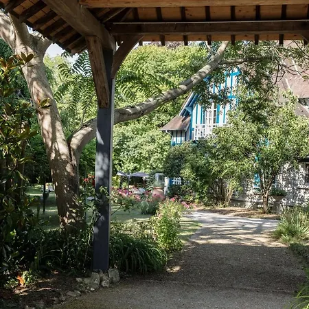 Le Jardin Des Plumes 2*