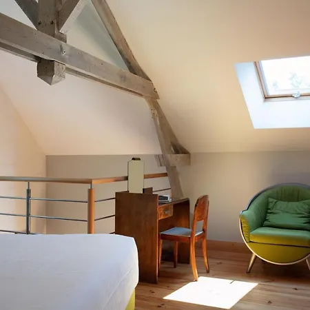 Le Jardin Des Plumes Hotel 2*