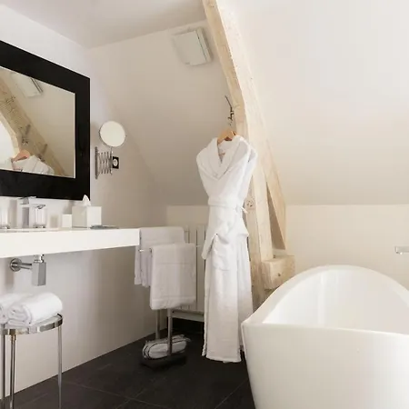 Le Jardin Des Plumes Hotel