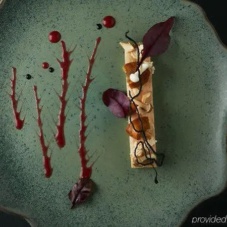 Le Jardin Des Plumes Hotel