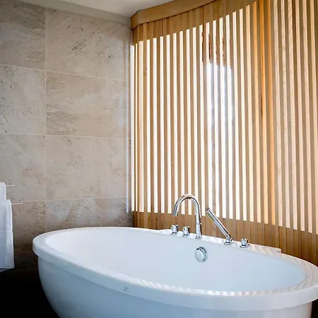 Hotel Le Jardin Des Plumes 2*