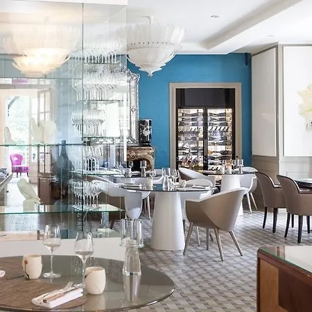 Le Jardin Des Plumes Hotel