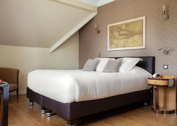 Le Jardin Des Plumes Hotel 2*