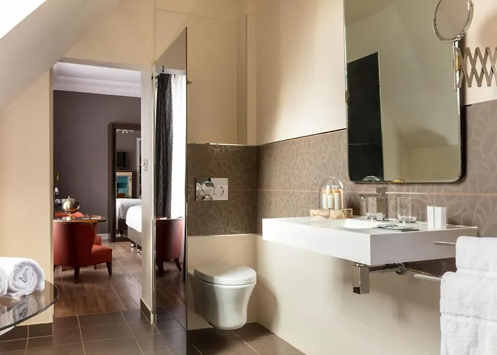 Le Jardin Des Plumes Hotel