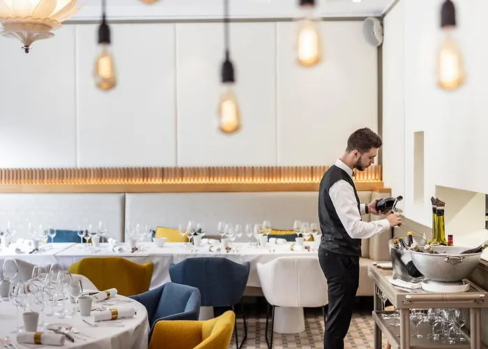 Le Jardin Des Plumes Hotel 2*