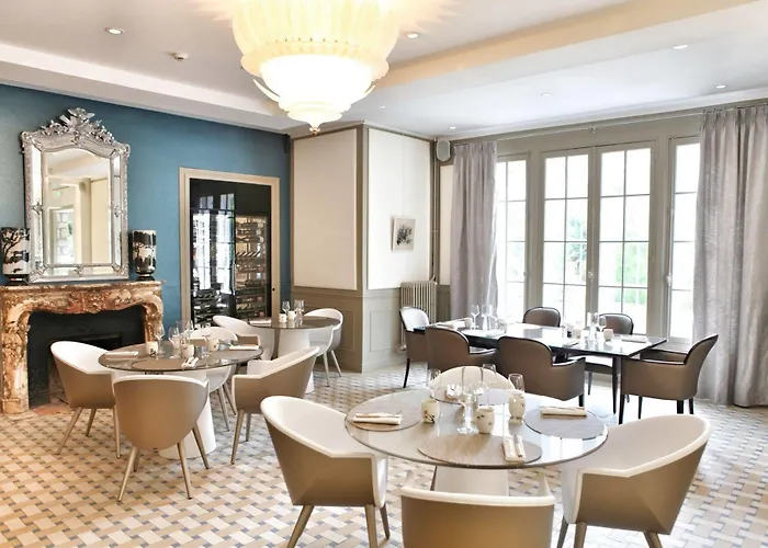 Le Jardin Des Plumes Giverny