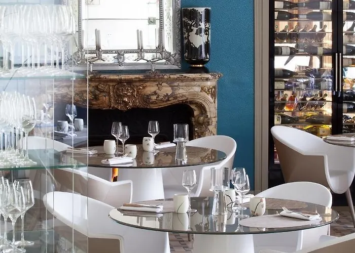 Le Jardin Des Plumes Hotel 2*